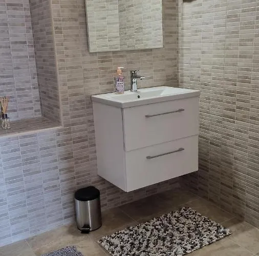 Panorama 아파트 풀라